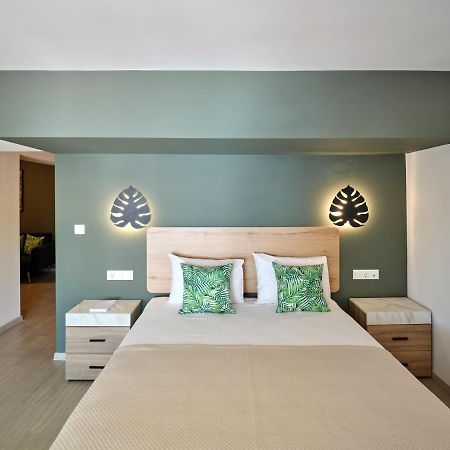 The Tree Apartment Skiathos Town Exterior photo