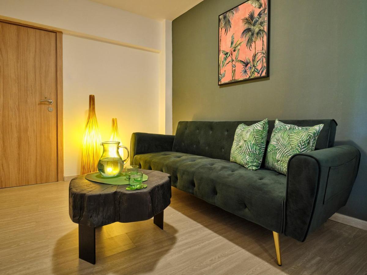 The Tree Apartment Skiathos Town Exterior photo